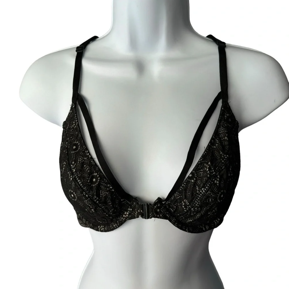 Victoria Secret Bra SZ. 34DD